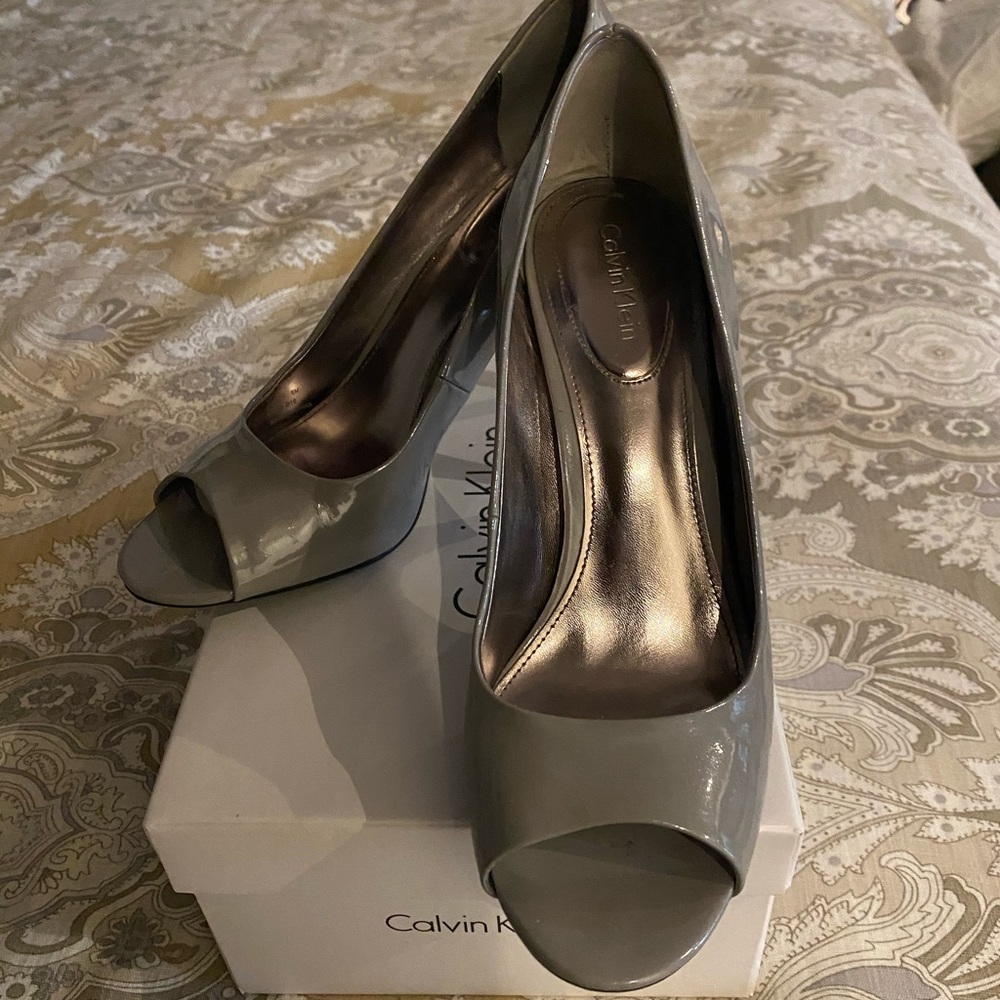 Calvin Klein pumps